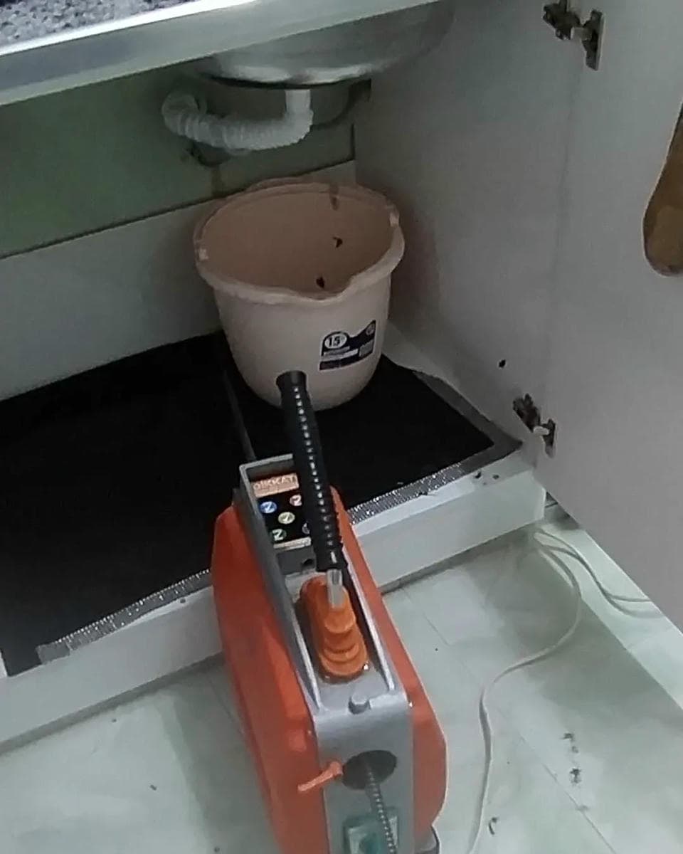 Kanal ve gider açma servisi